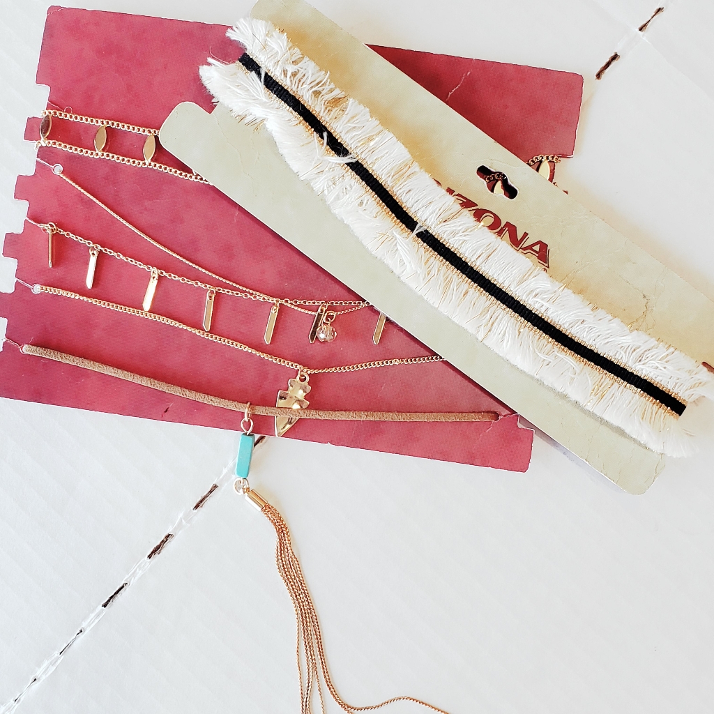 Nwt Arizona Necklace Bundle 7$